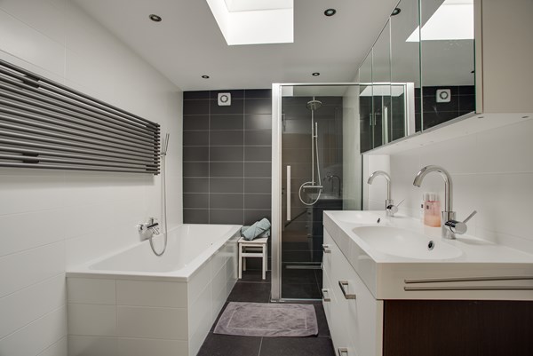Medium property photo - Elviraland 45, 2591 GG Den Haag